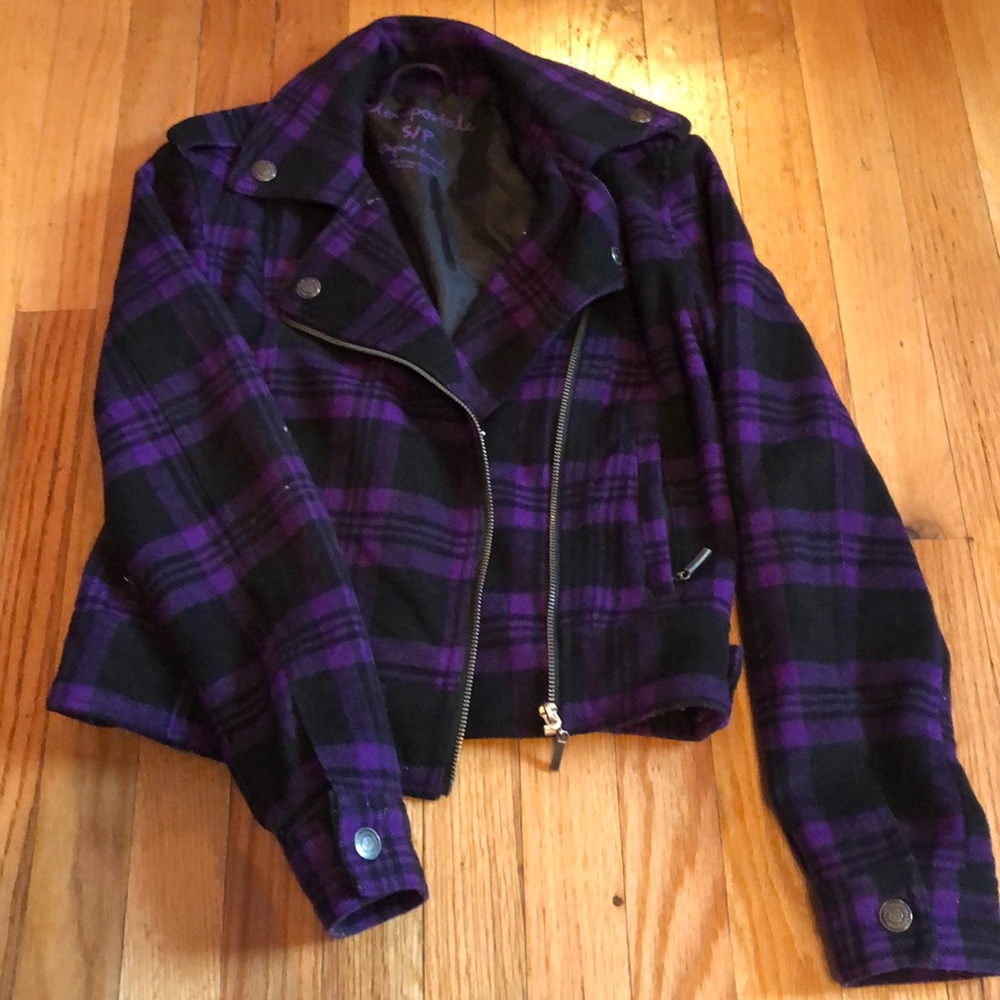 Areopostal purple plaid jacket